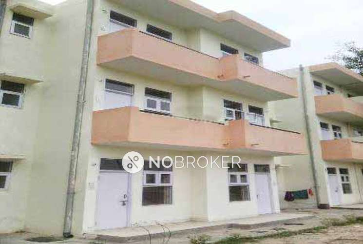 1 BHK Flat In Housing Board Society  For Sale  In Sector 70