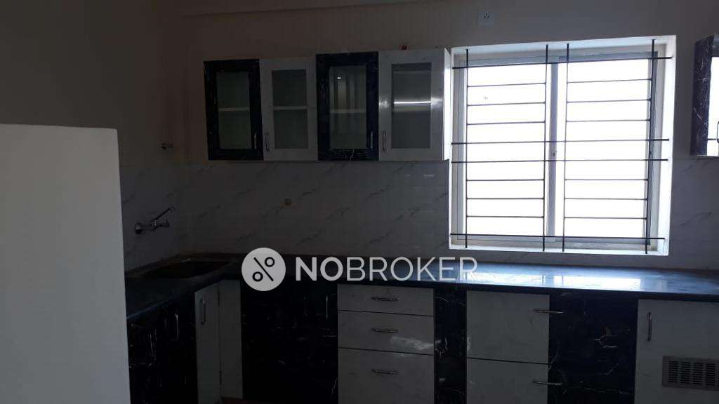 2 BHK Flat In Vintage Blosoom For Sale  In Hbr Layout, 