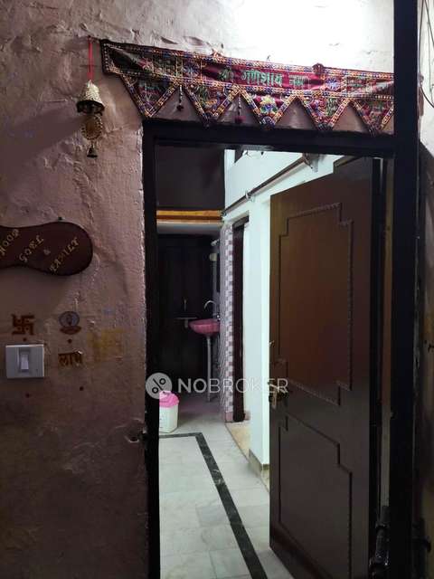 2 BHK Flat In Dda Flats  For Sale  In Shalimar Bagh