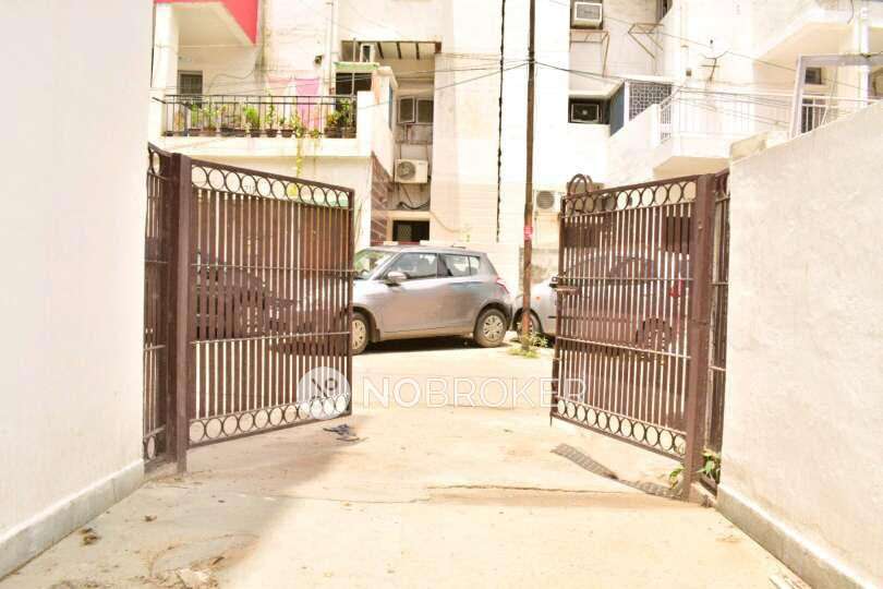 2 BHK Flat In Dda Flats For Sale  In Okhla