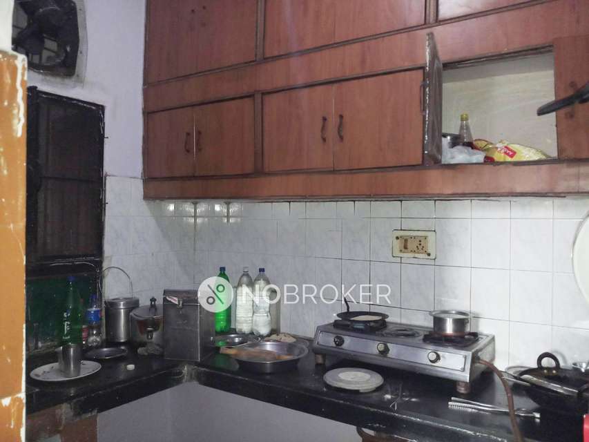 2 BHK Flat In Ambika Appar For Sale  In Dilshad Colony