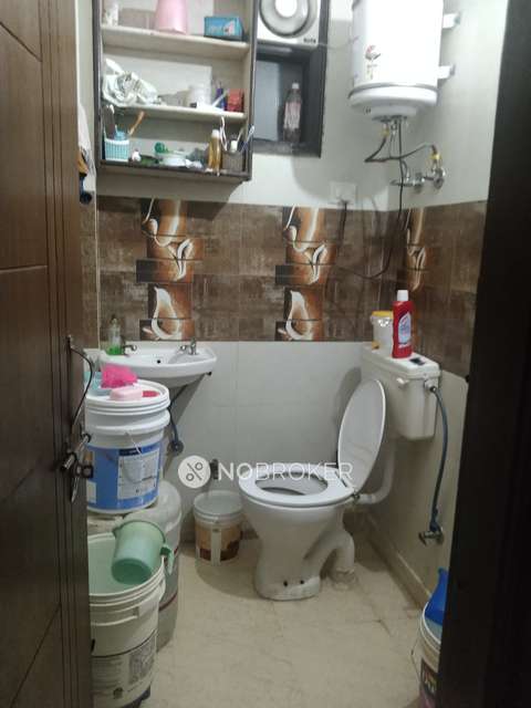 3 BHK Flat For Sale  In Govindpuri