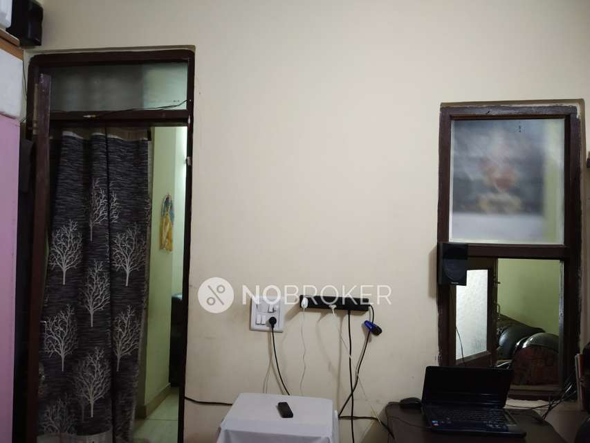 2 BHK Flat For Sale  In Mehrauli
