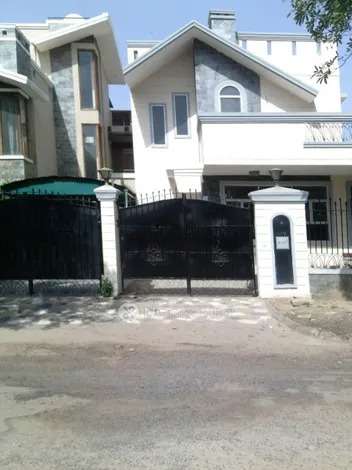 Unitech Lotus Floors