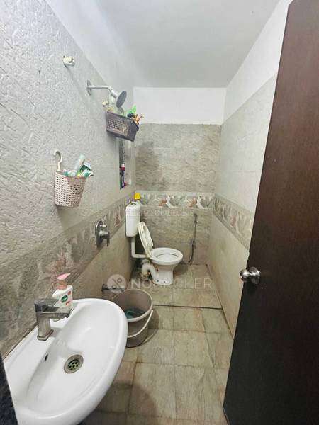 Godrej Woodscapes