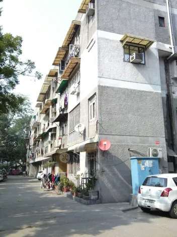 Puru Apartments