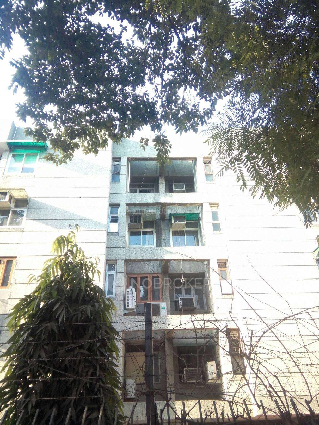 Parwana Apartments