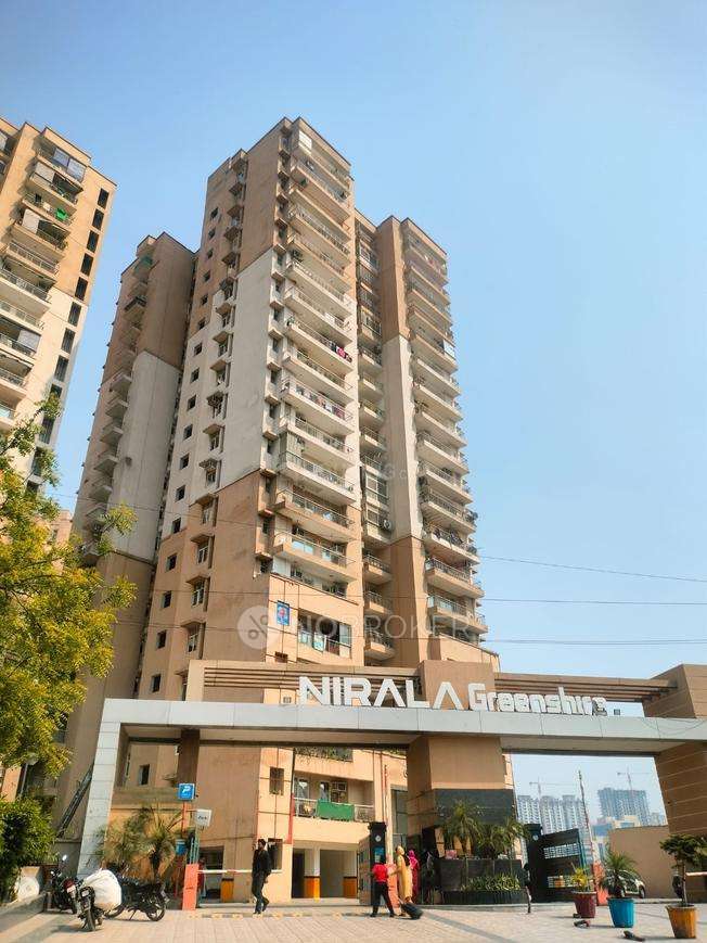 Nirala Splendora