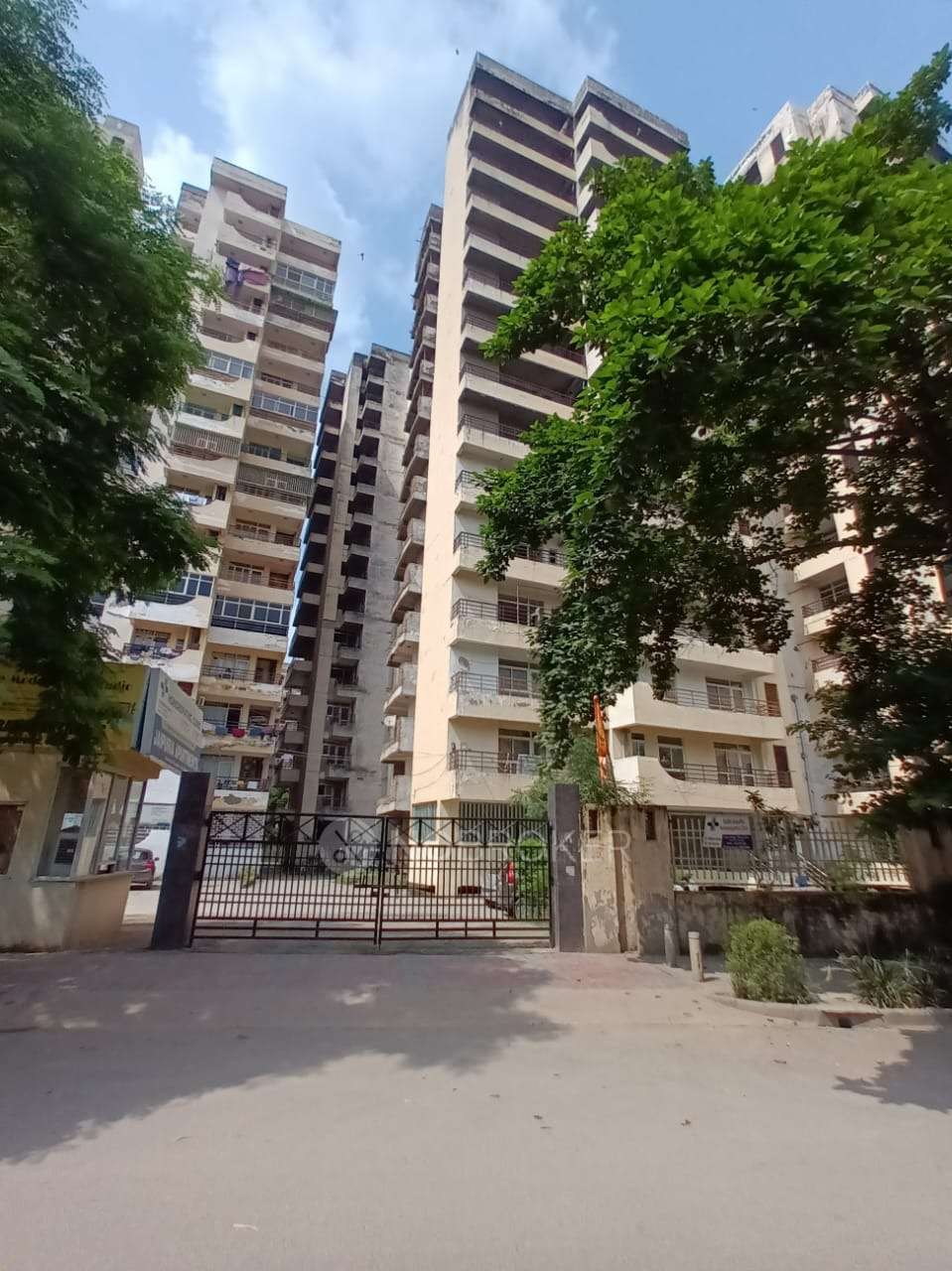 Jaipuria Apartment