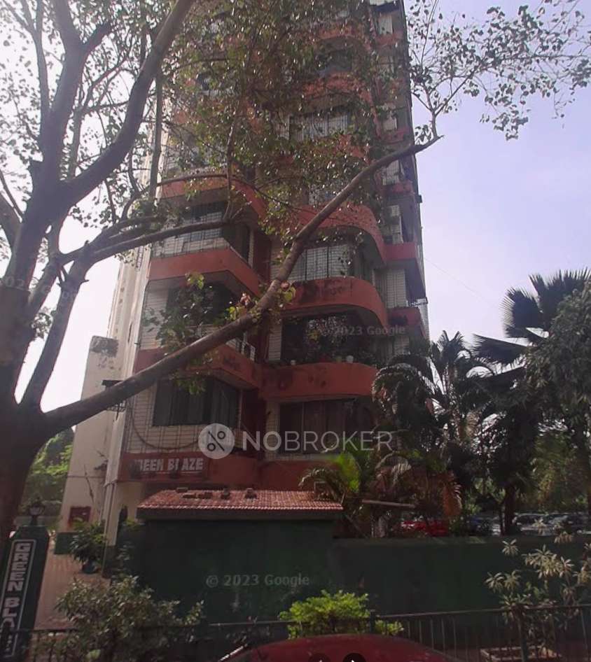 Green Blaze Apartment