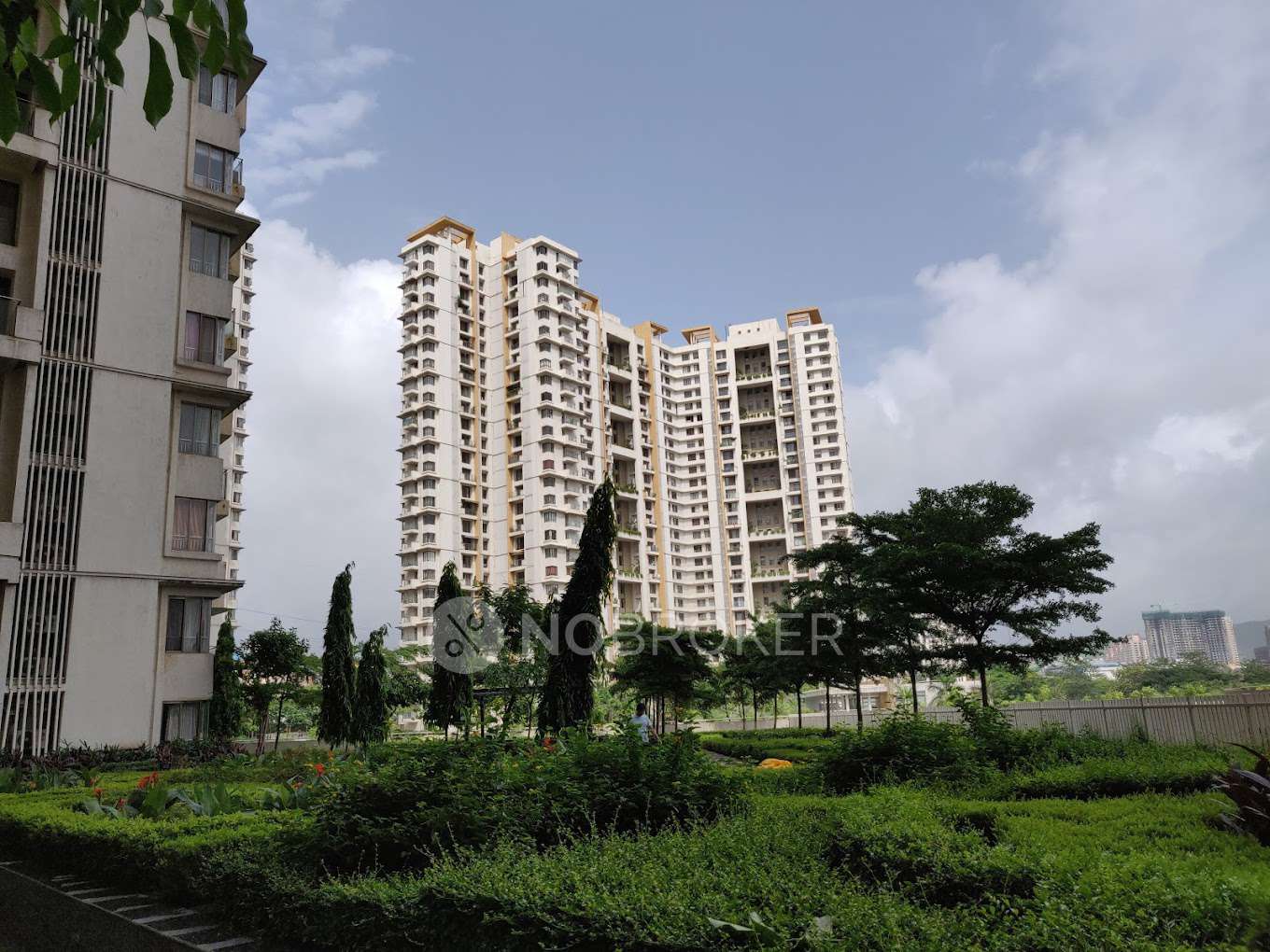 Godrej Woodscapes