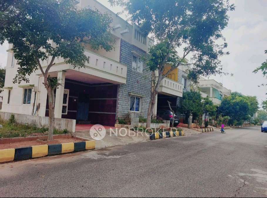 Lake View Golden Nest