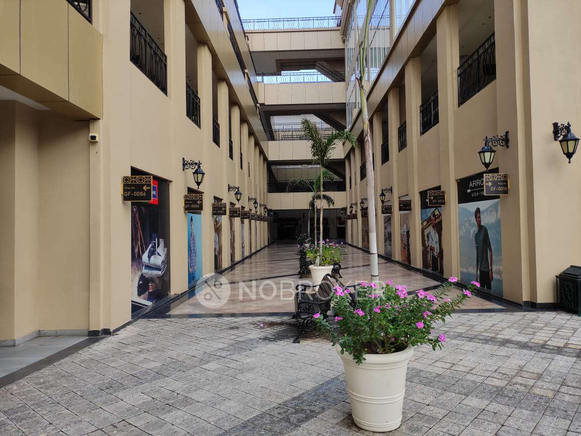 Elan Town Centre