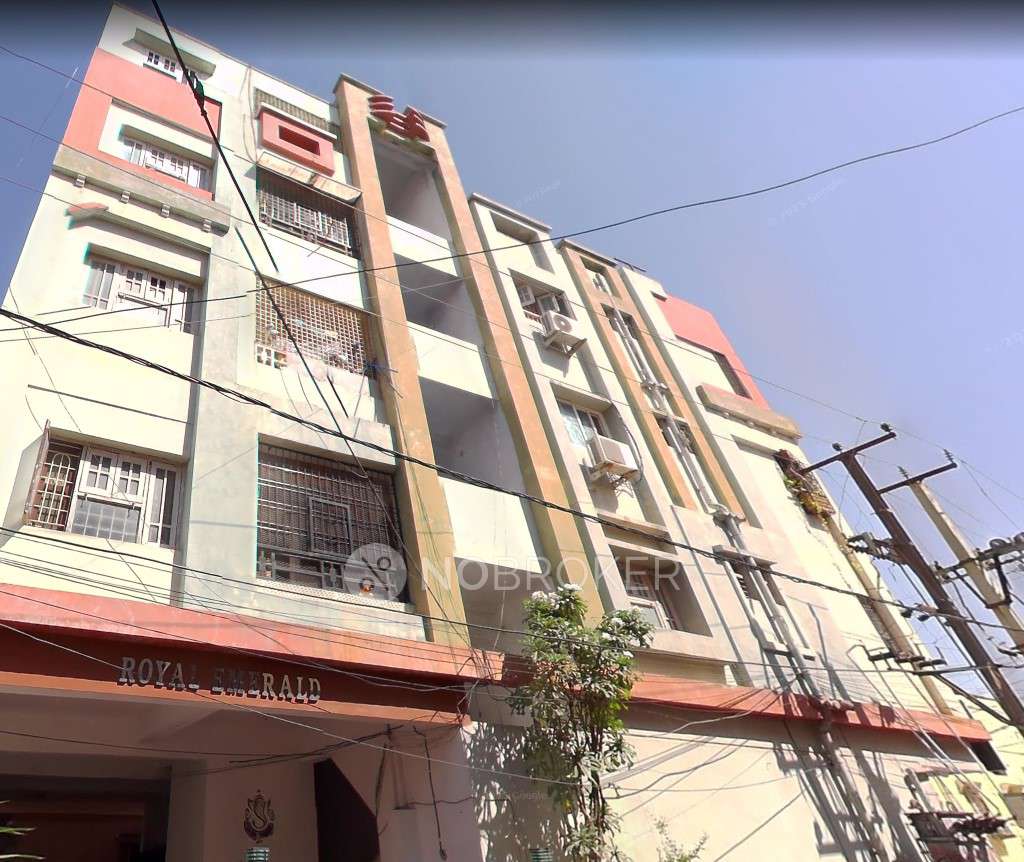 Royal Emerald Apartments