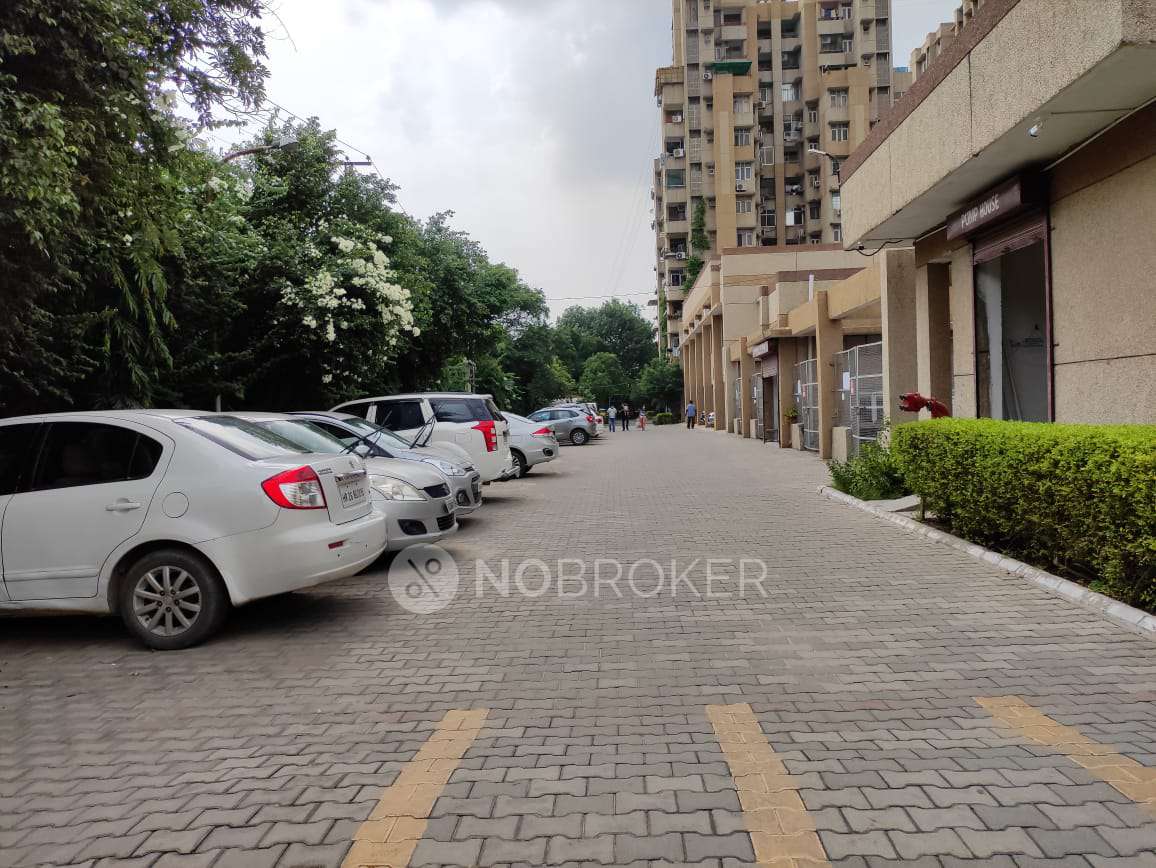 Godrej Woodscapes