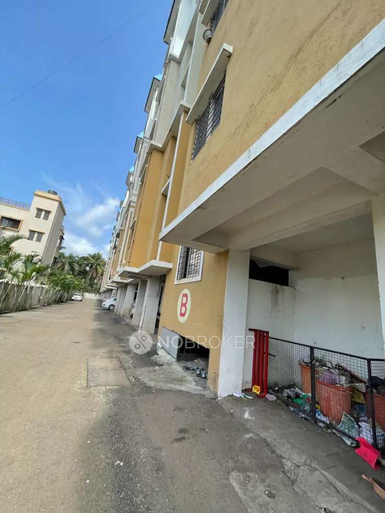 Silver Palms Apartment