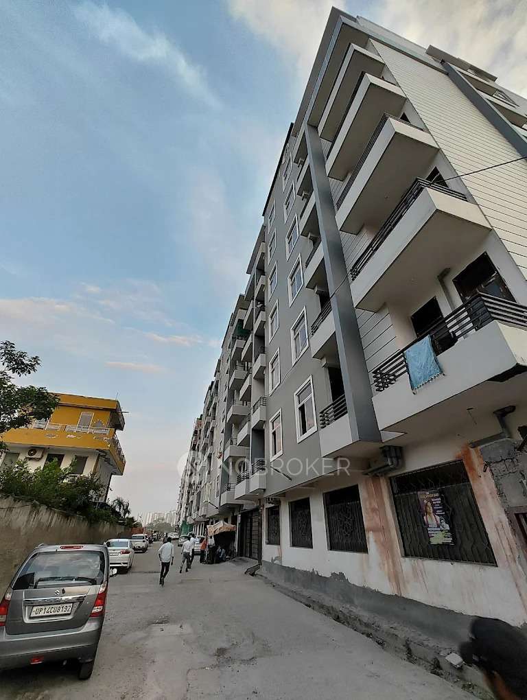 Pihu Kingston Royal Homes