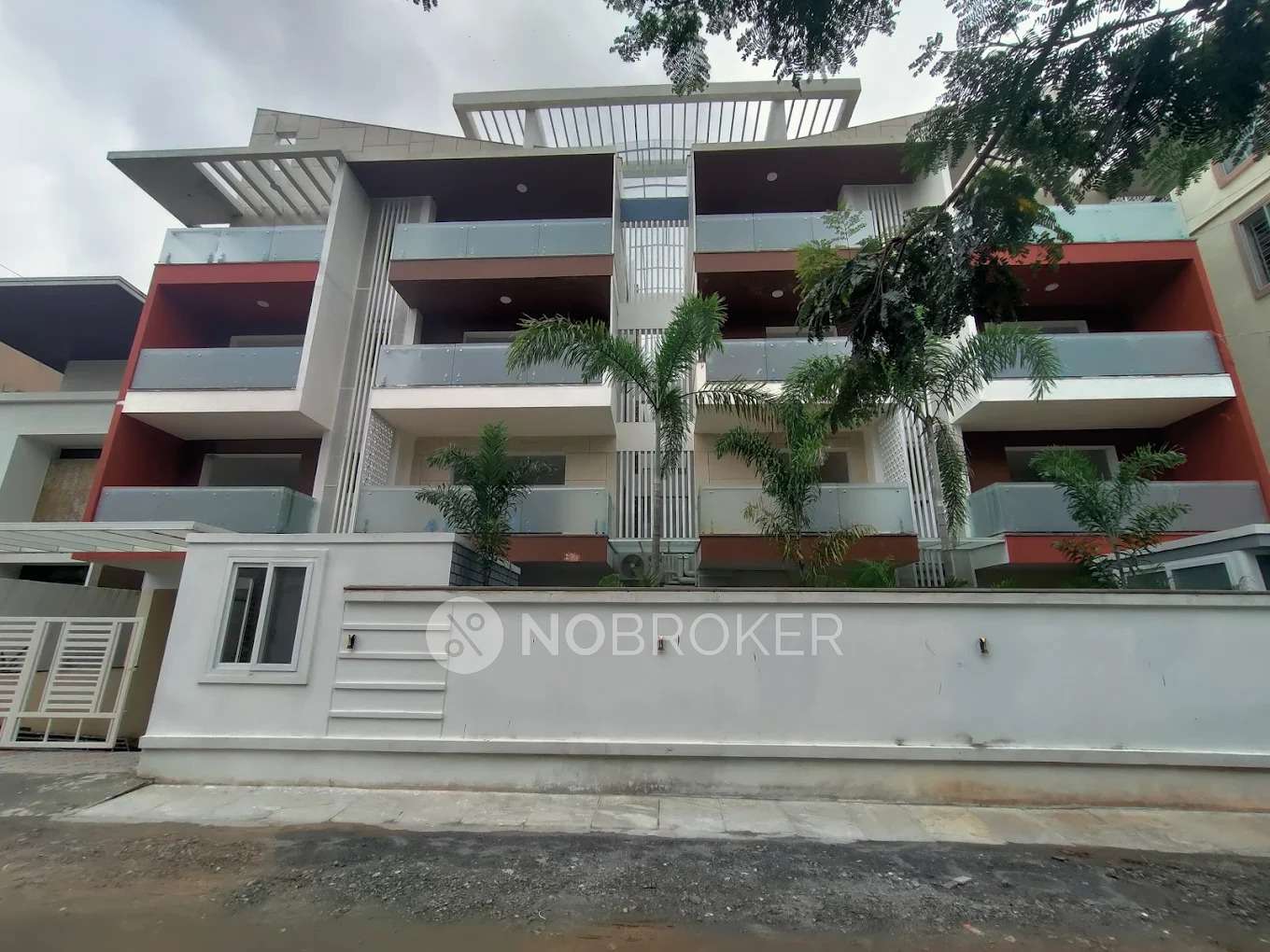 Royal Avenue Residency